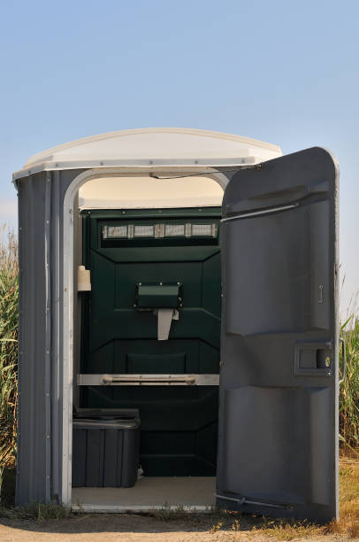 Best Portable restroom trailer rental  in Belfair, WA